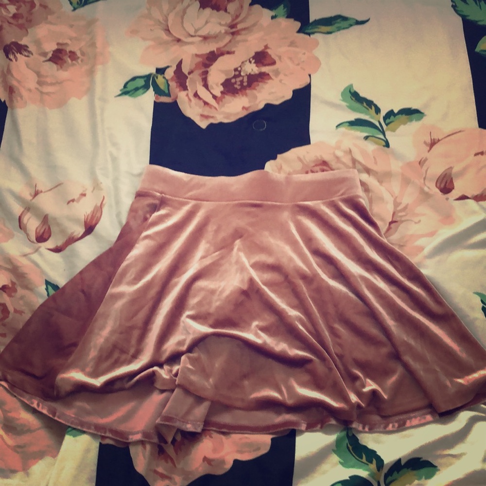 Forever 21 bundle shirts M pants L with extras S